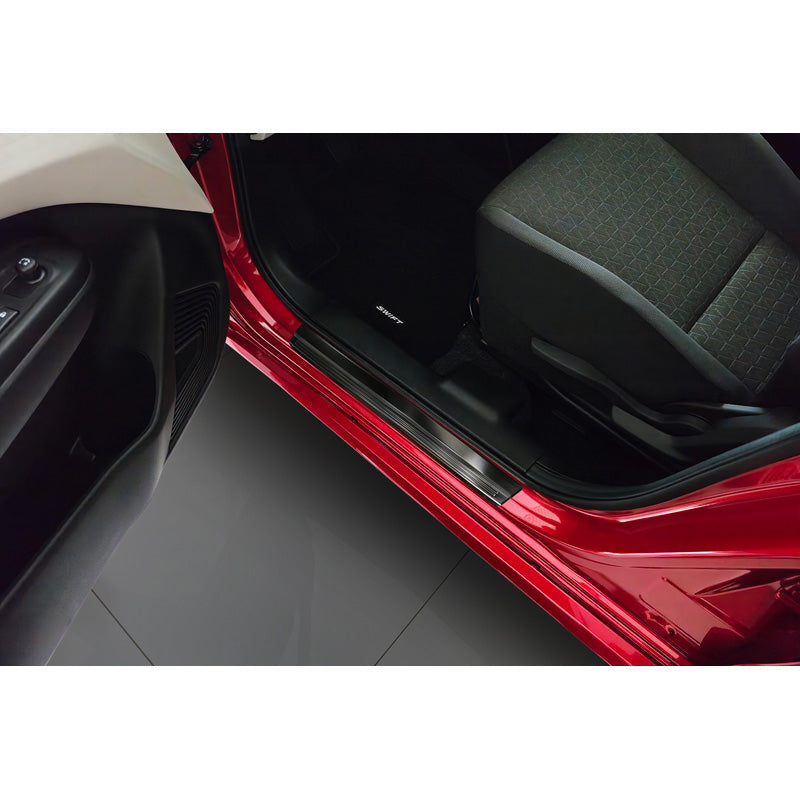 Avisa, Einstiegsleisten, Schwarz, Edelstahl, Passend für Suzuki Swift VI 2024-, 'Linien' – 4 Teile
