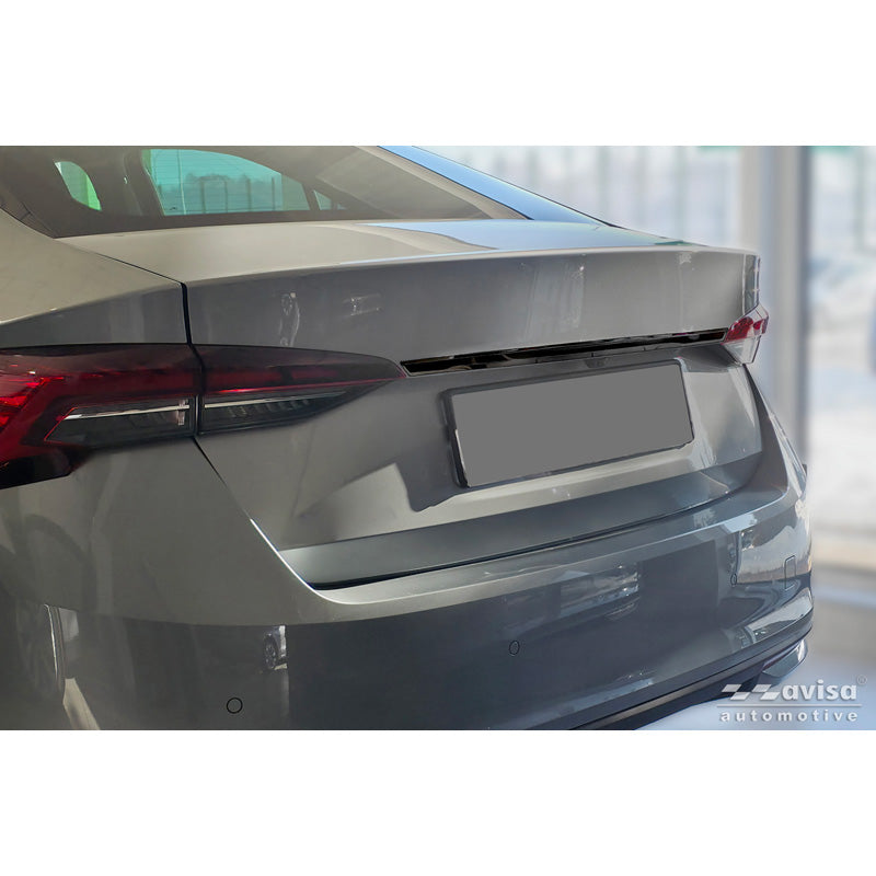 Avisa, Heckklappenleiste, schwarzer Chrom-Edelstahl, passt zu Skoda Octavia IV Liftback (NX3) (2019-2024) und Facelift (2024-)
