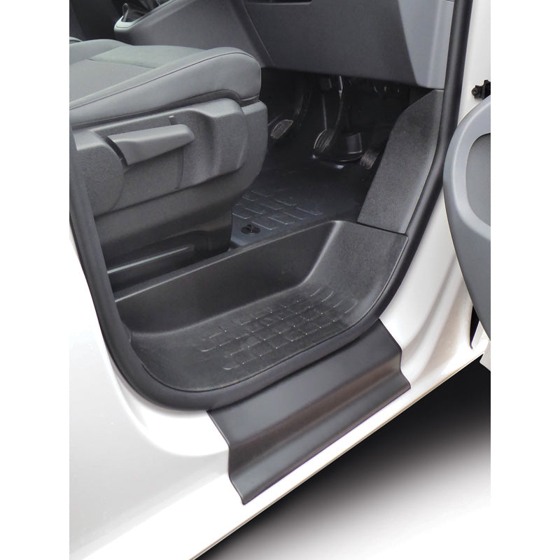 RGM, Einstiegsleisten-Schutz, passend für Citroën Jumpy (Dispatch) & Spacetourer / Peugeot Expert & Traveller / Toyota Proace 9/2016- & Opel Vivaro / Zafira Life 2019- & Fiat Scudo 2022- Schwarz