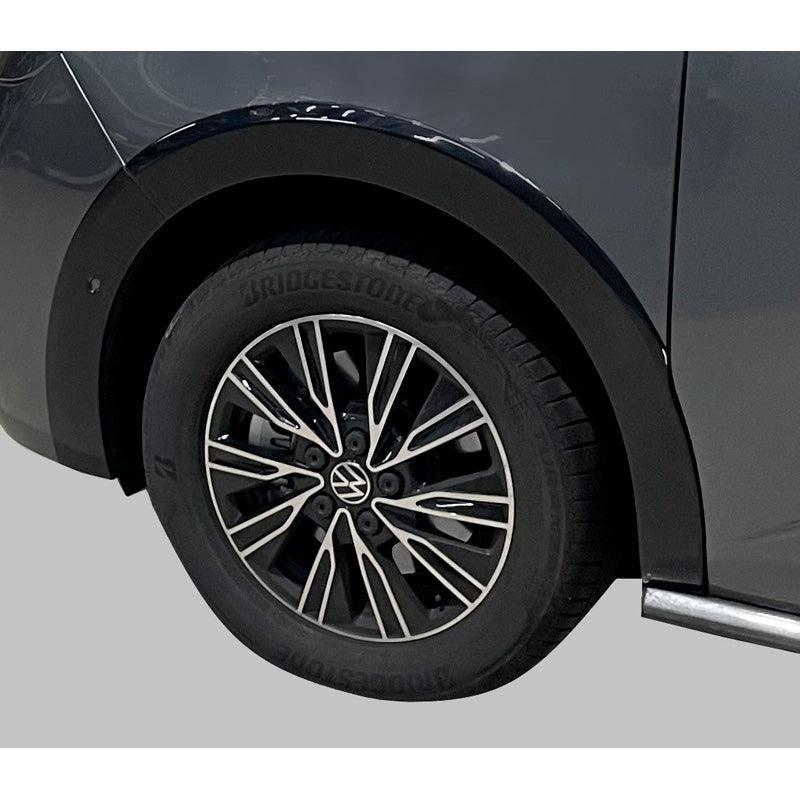 RGM, Satz Radlaufverbreiterungen, passt für Volkswagen T7 Multivan 2021- Langer Radstand - Schwarz (mit Park Assist)