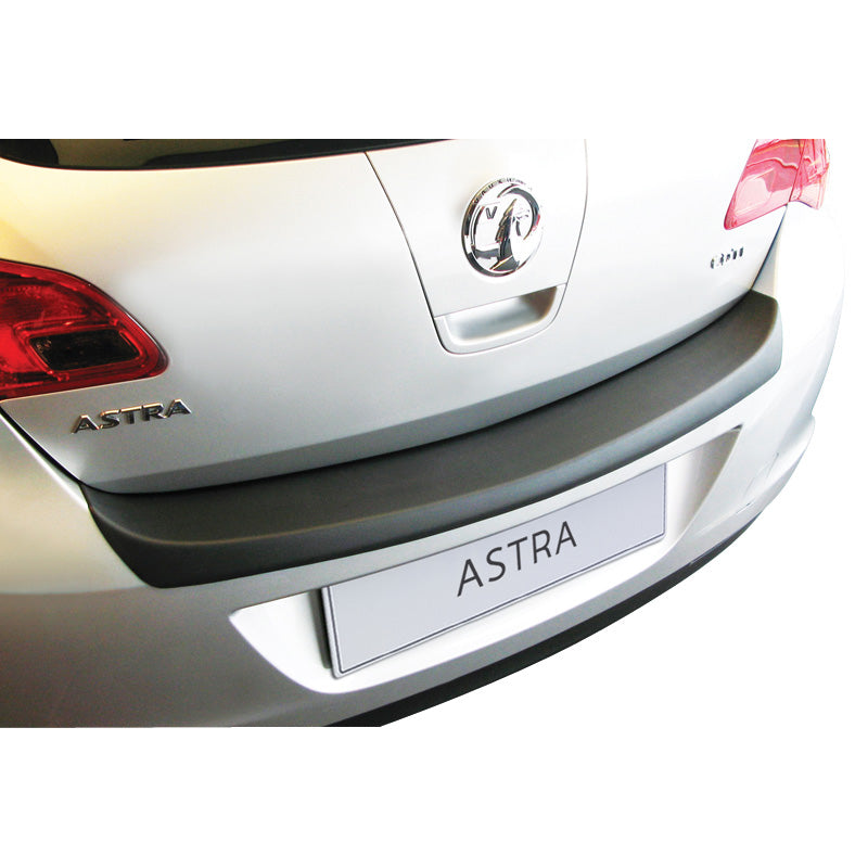 RGM, Heckstoßstangenschutz, Schwarz, Passt für Opel Astra J 5 Türen (12/2009-9/2012), '3D-geformt'